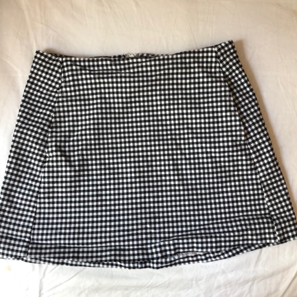 Urban outfitters checkered skirt with pockets